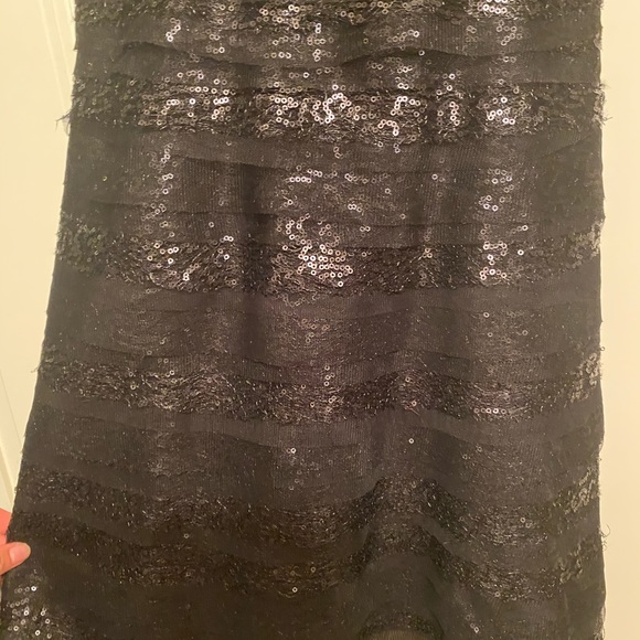 BCBGMAXAZRIA | Strapless Sequin Cocktail Dress - Picture 4 of 7
